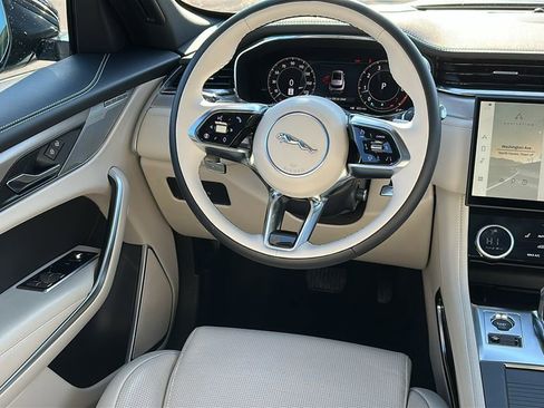 Used 2025 Jaguar F-PACE R-Dynamic S image 24