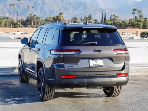 New 2025 Jeep Grand Cherokee L Altitude image 7
