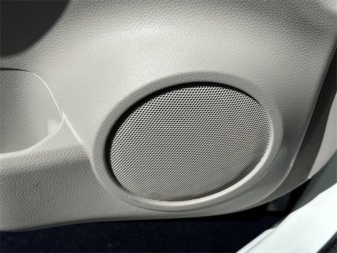 Certified 2021 Nissan Rogue Sport SV image 27