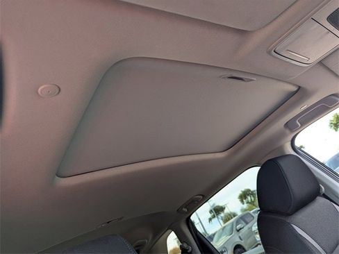 Used 2024 Honda CR-V EX image 11