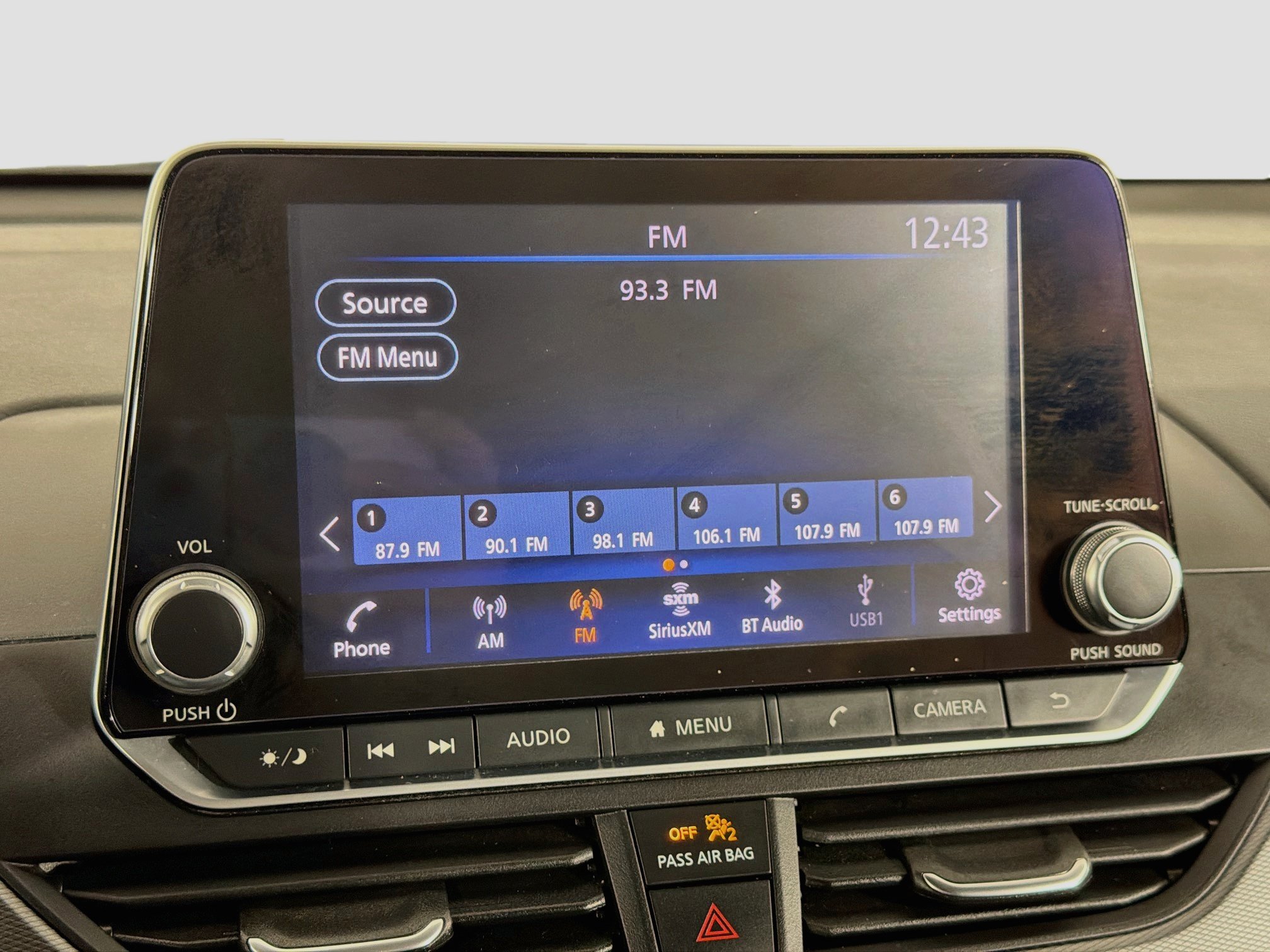 Used 2023 Nissan Altima 2.5 SR FWD image 19