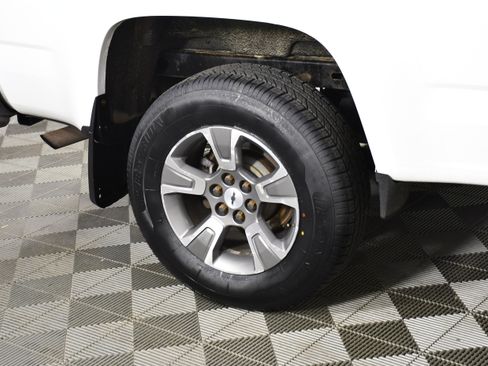 Used 2015 Chevrolet Colorado W/T RWD image 54