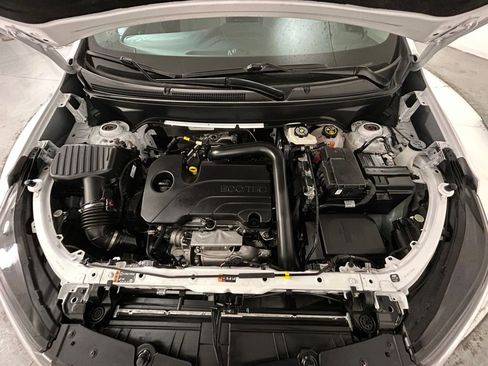 Used 2024 Chevrolet Equinox LS image 21