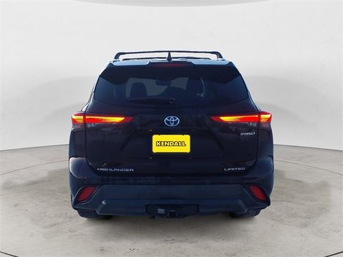 Used 2021 Toyota Highlander Limited image 4
