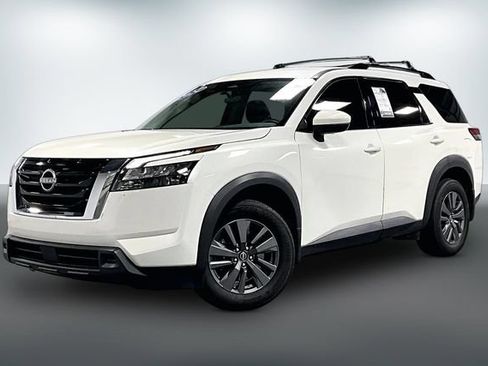 Used 2024 Nissan Pathfinder SV w/ Lighting Package (N92) AWD/4WD image 3