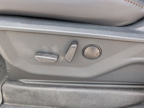 New 2026 Ford F250 Lariat image 17