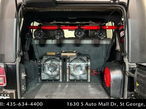 Used 2008 Jeep Wrangler Unlimited Rubicon w/ Dual Top Group AWD/4WD image 22