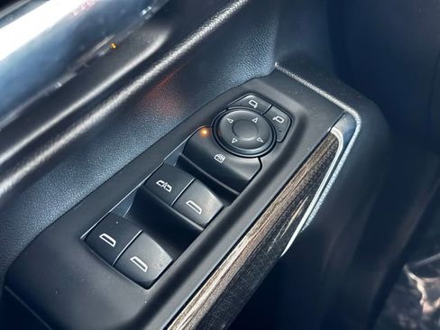 Certified 2022 Chevrolet Silverado 1500 LT image 29