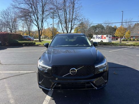 New 2026 Volvo XC60 B5 Plus w/ Protection Package Premier AWD/4WD image 2