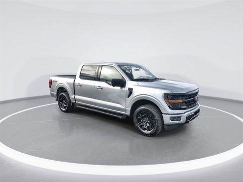 New 2025 Ford F150 XLT w/ Equipment Group 302A MID image 2
