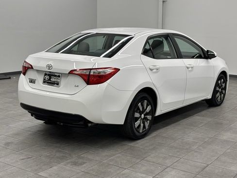 Used 2015 Toyota Corolla LE image 2