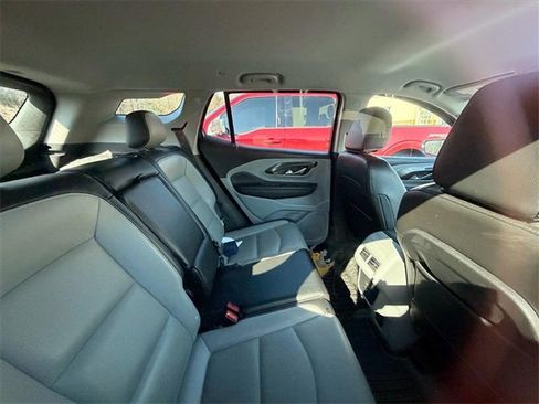 Used 2022 GMC Terrain SLT image 6