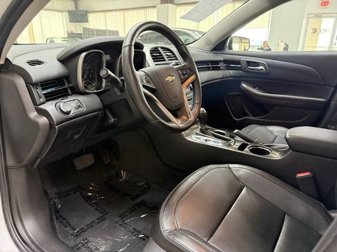 Used 2015 Chevrolet Malibu LTZ FWD image 19