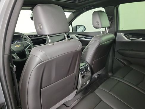 Certified 2024 Cadillac XT5 Premium Luxury w/ Technology Package FWD image 11