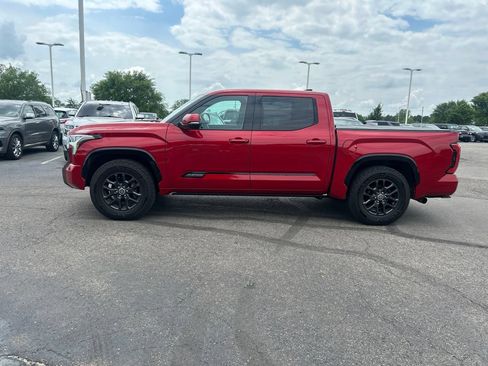 Used 2022 Toyota Tundra Platinum w/ Advanced Package AWD/4WD image 6