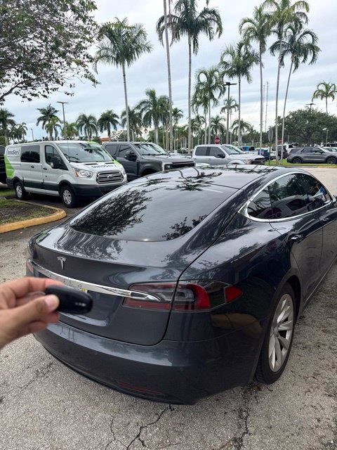 Used 2018 Tesla Model S 75D AWD/4WD image 6