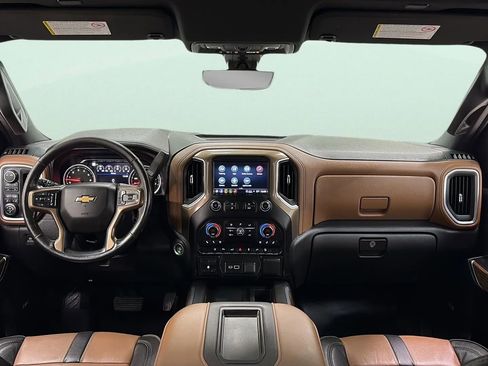 Used 2022 Chevrolet Silverado 2500 High Country w/ Technology Package image 13