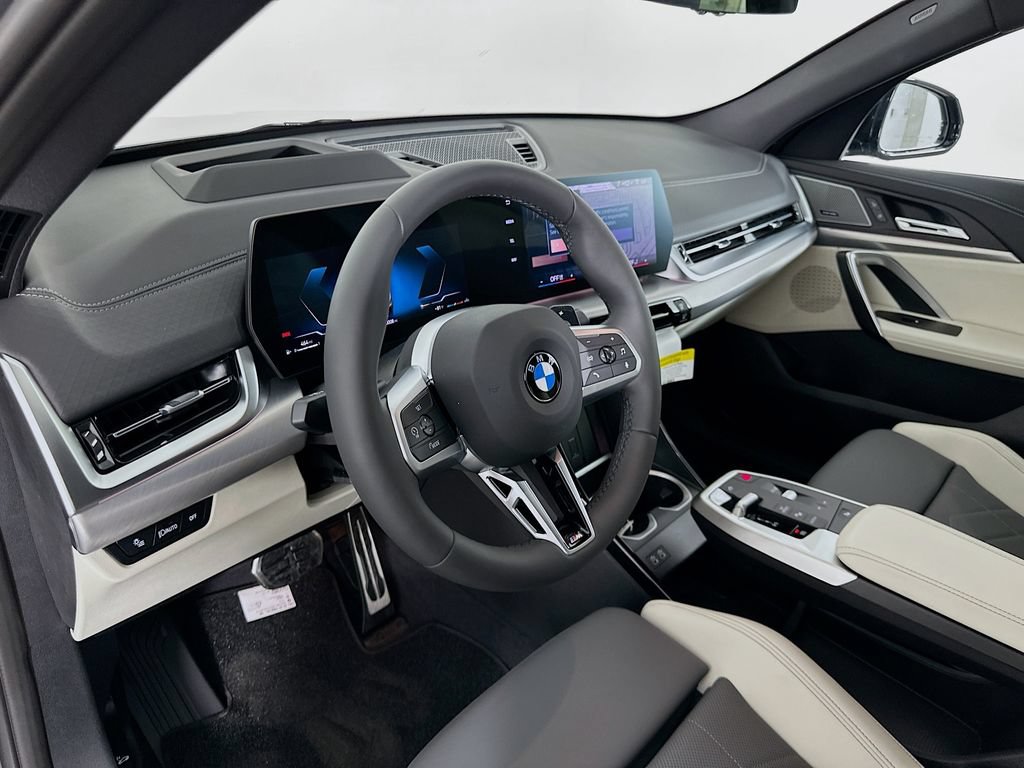 Used 2026 BMW X2 xDrive28i w/ Technology Package AWD/4WD image 9