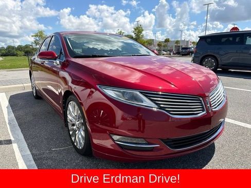 Used 2013 Lincoln MKZ FWD image 1