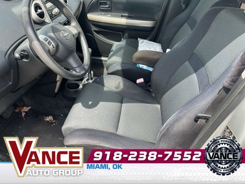 Used 2006 Scion xA FWD image 3