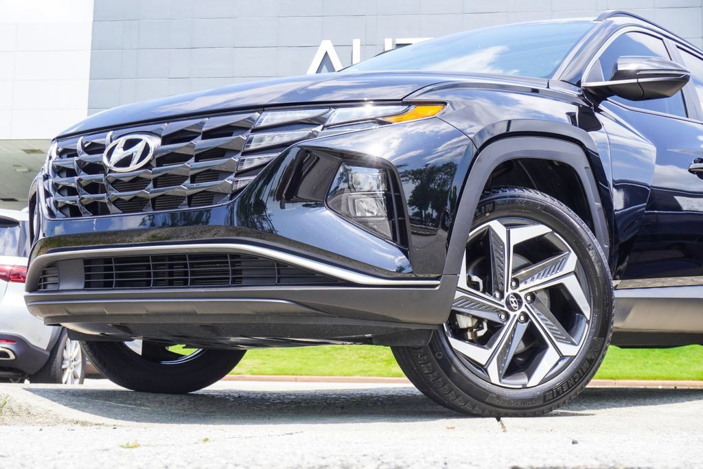 Used 2023 Hyundai Tucson SEL w/ Convenience Package AWD/4WD image 2