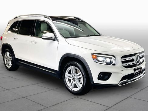 Certified 2022 Mercedes-Benz GLB 250 4MATIC image 3