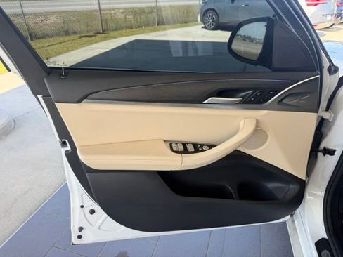 Used 2023 BMW X3 sDrive30i w/ M Sport Package RWD image 13