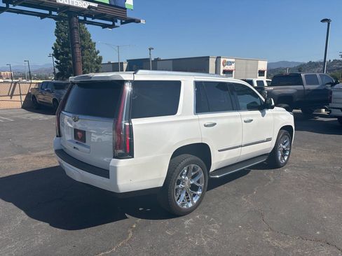 Used 2018 Cadillac Escalade 2WD image 5
