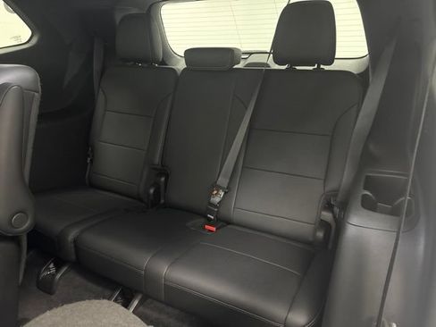 Used 2025 Buick Enclave Preferred FWD image 30