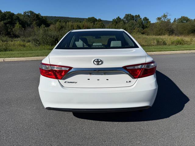 Used 2017 Toyota Camry LE FWD image 7