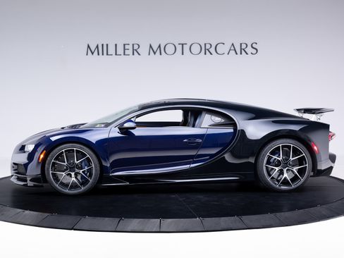 Used 2020 Bugatti Chiron image 2