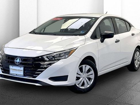 Certified 2025 Nissan Versa S w/ Trunk Package image 11