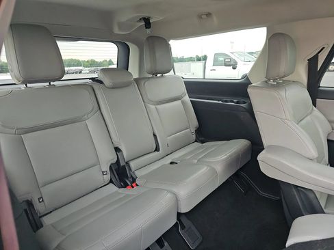 Used 2025 Ford Expedition Max Active RWD image 13
