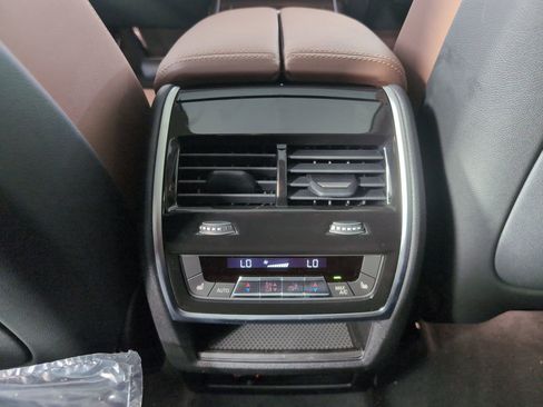 Used 2026 BMW X7 xDrive40i image 29