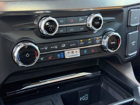 New 2026 Ford F350 King Ranch w/ FX4 Off-Road Package image 18