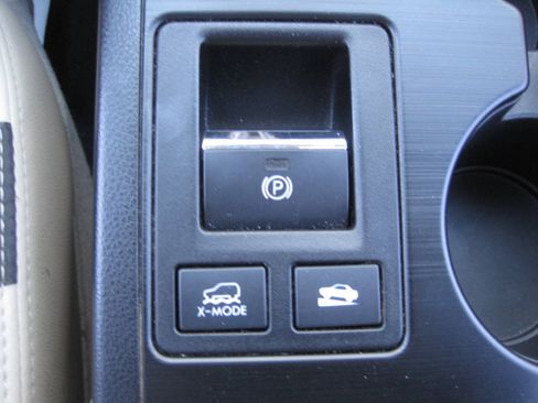 Used 2015 Subaru Outback 2.5i Limited AWD/4WD image 41