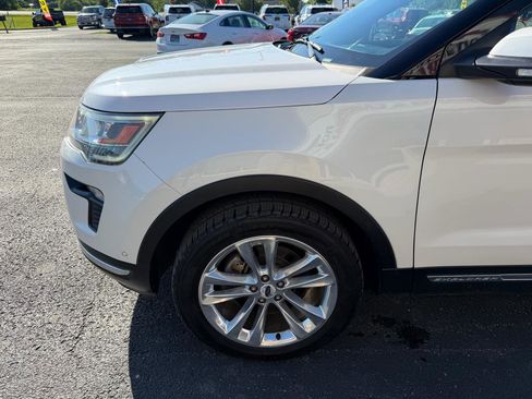Used 2018 Ford Explorer Limited w/ Equipment Group 301A AWD/4WD image 12