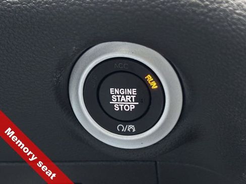 New 2026 Chrysler Pacifica Select image 26