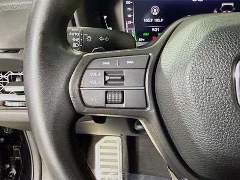 Used 2023 Honda Accord Sport image 14
