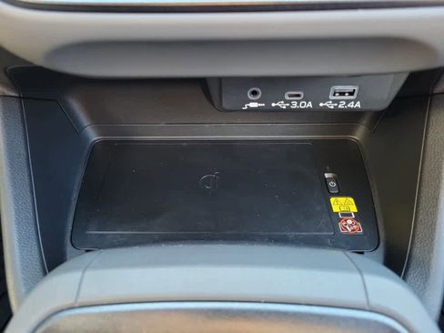 Certified 2025 Subaru Crosstrek 2.5i Limited w/ Crosstrek Mirror Package image 16