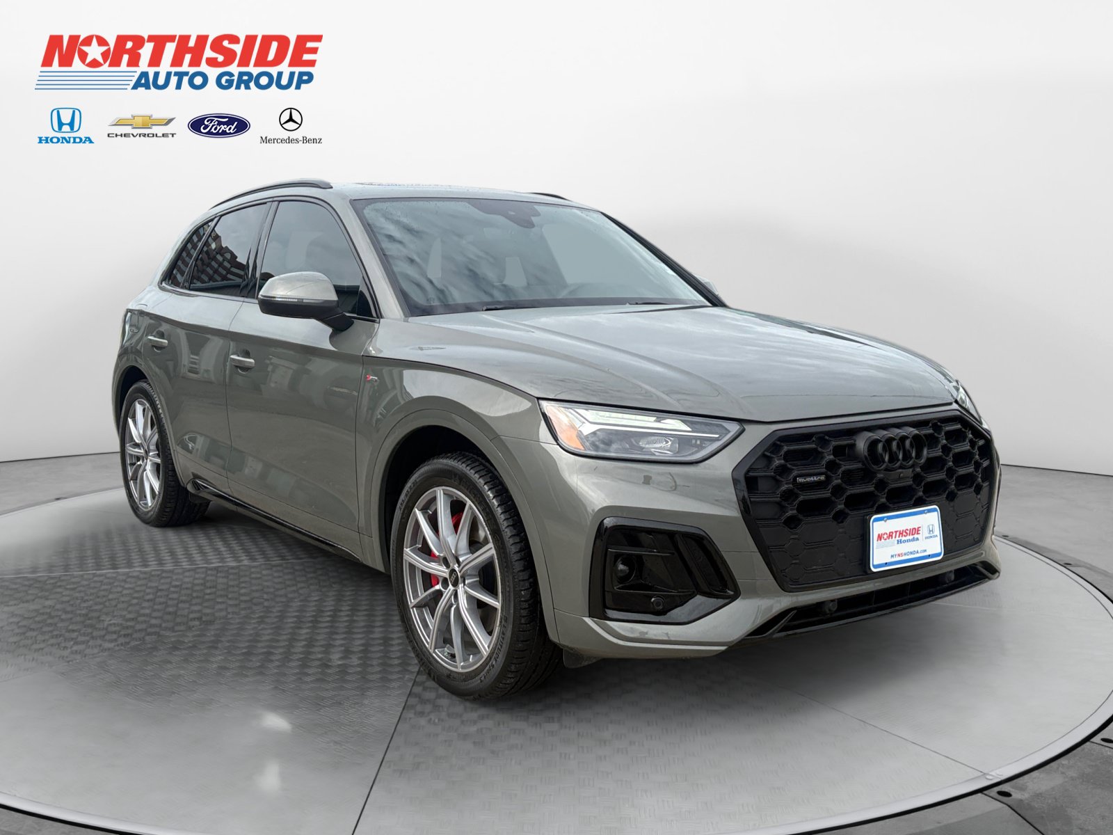 Used 2024 Audi Q5 e Premium Plus AWD/4WD image 1
