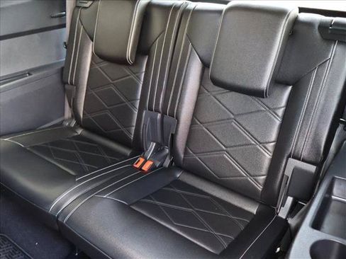 Used 2024 Volkswagen Atlas SE FWD image 23