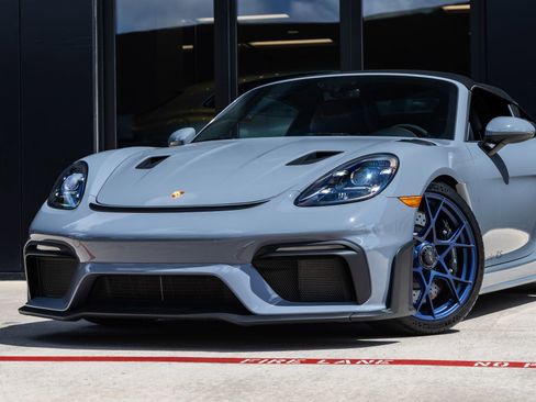 Certified 2025 Porsche 718 Boxster Spyder RS RWD image 7