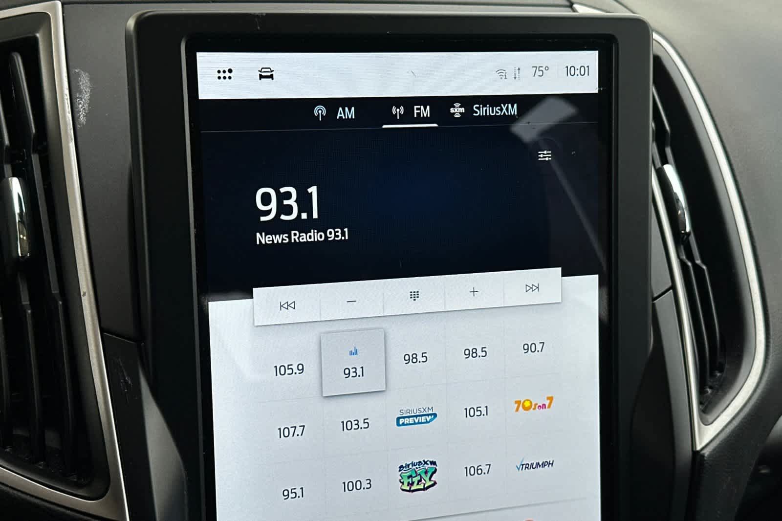 Used 2024 Ford Edge SEL AWD/4WD image 20