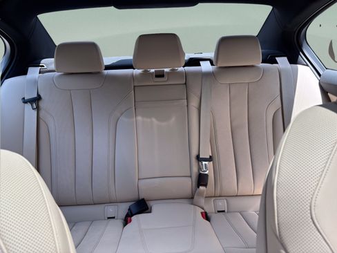 Used 2022 BMW 530i w/ Premium Package RWD image 26
