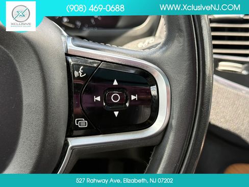 Used 2021 Volvo XC90 T6 Momentum w/ Advanced Package AWD/4WD image 13