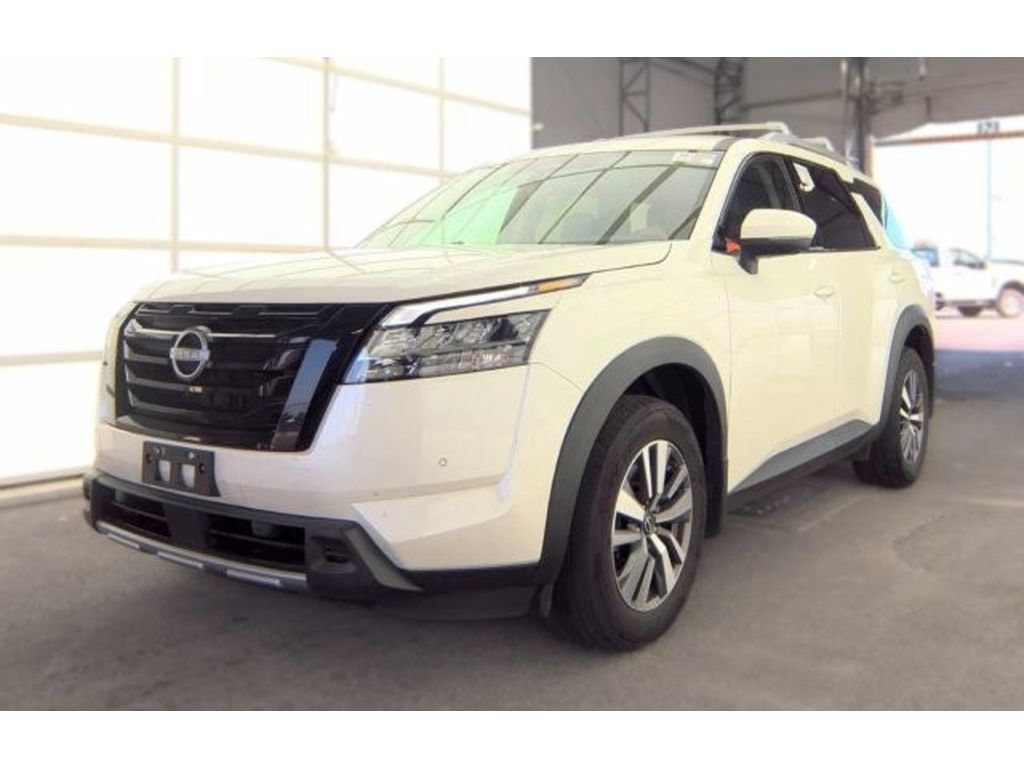 Used 2024 Nissan Pathfinder SL w/ Black Appearance Package AWD/4WD image 1