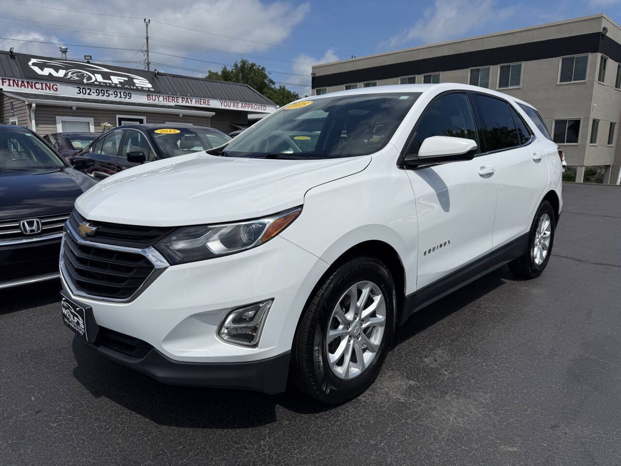 Used 2018 Chevrolet Equinox LT FWD image 1