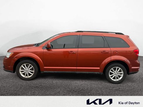 Used 2013 Dodge Journey SXT w/ Flexible Seating Group image 2