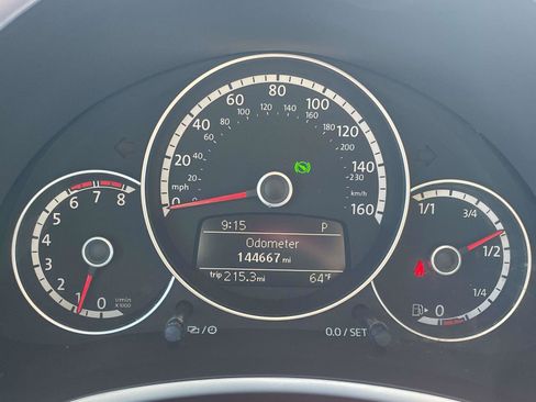 Used 2014 Volkswagen Beetle 2.5 FWD image 43